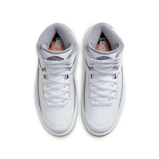 Air Jordan 2 Retro Basketball Shoes Unisex Kids Size 3 Cement Gray.