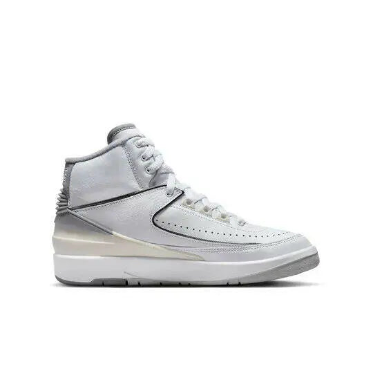Air Jordan 2 Retro Basketball Shoes Unisex Kids Size 3 Cement Gray.