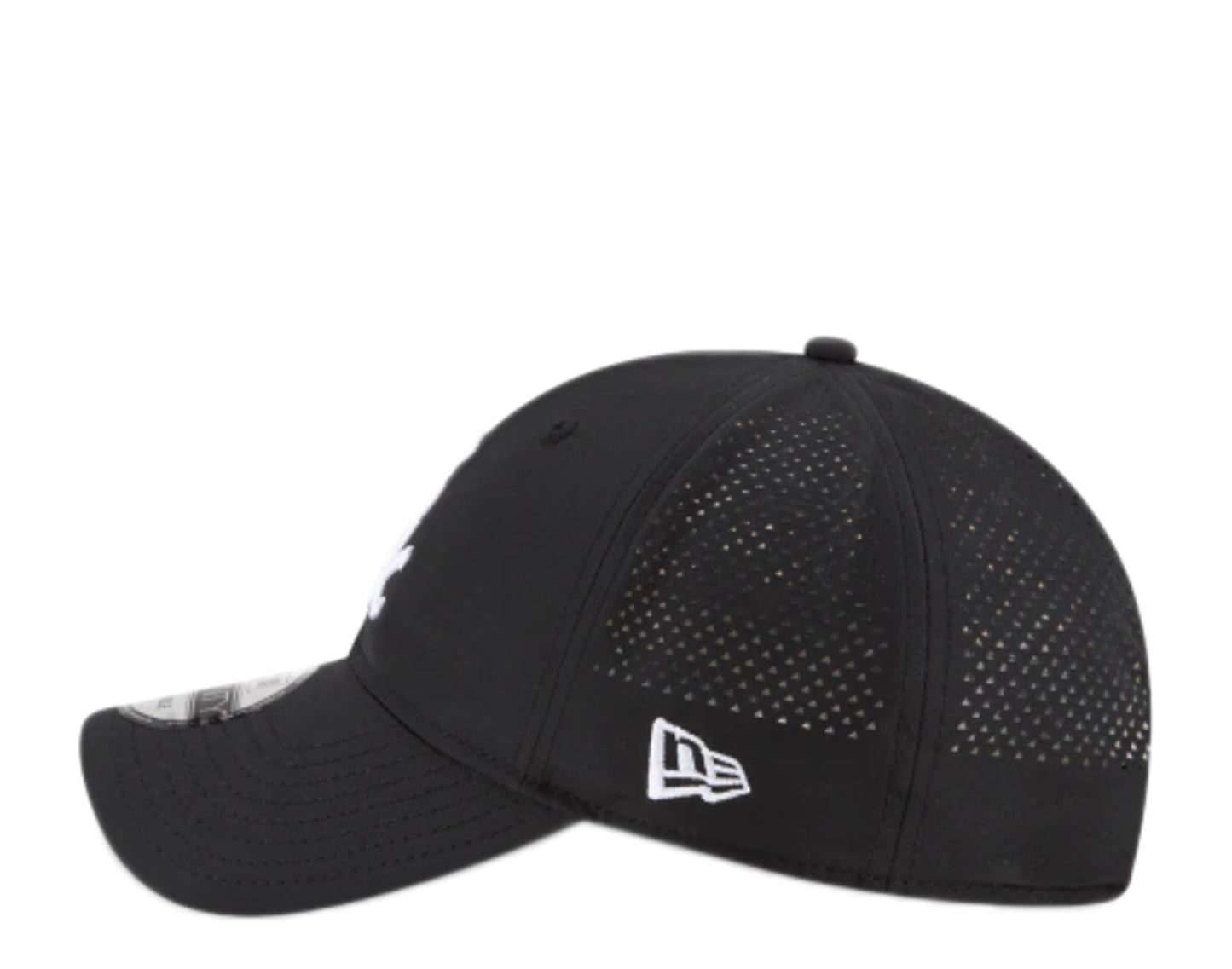 New Era 9Twenty Chicago White Sox Perforated Pivot Adjustable Hat