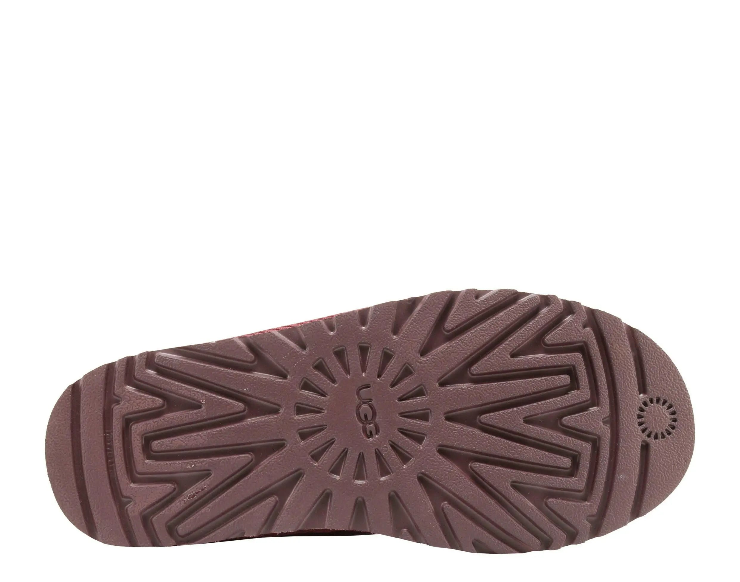 UGG Australia Neumel Men's Chukka Boots.