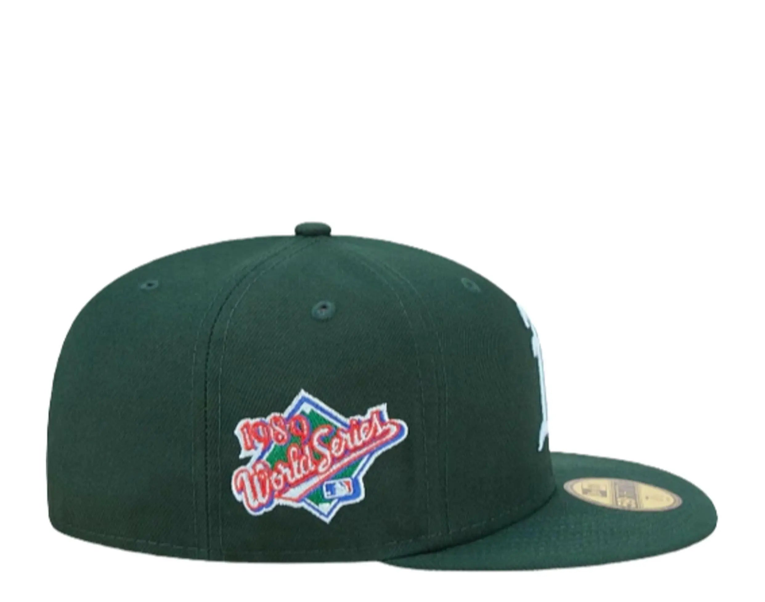 New Era 59Fifty MLB Oakland Athletics Cloud Under Fitted Hat.