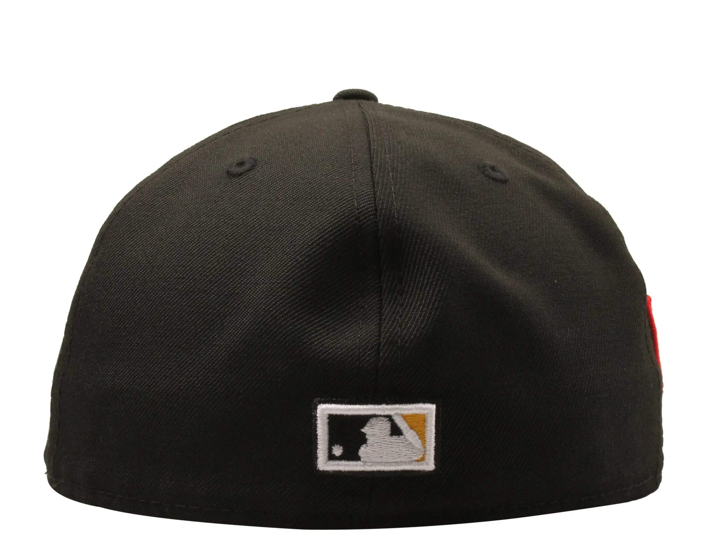 New Era x NYCMode 59Fifty MLB Pittsburgh Pirates 1979 World Series Fitted W/ Pink Undervisor.