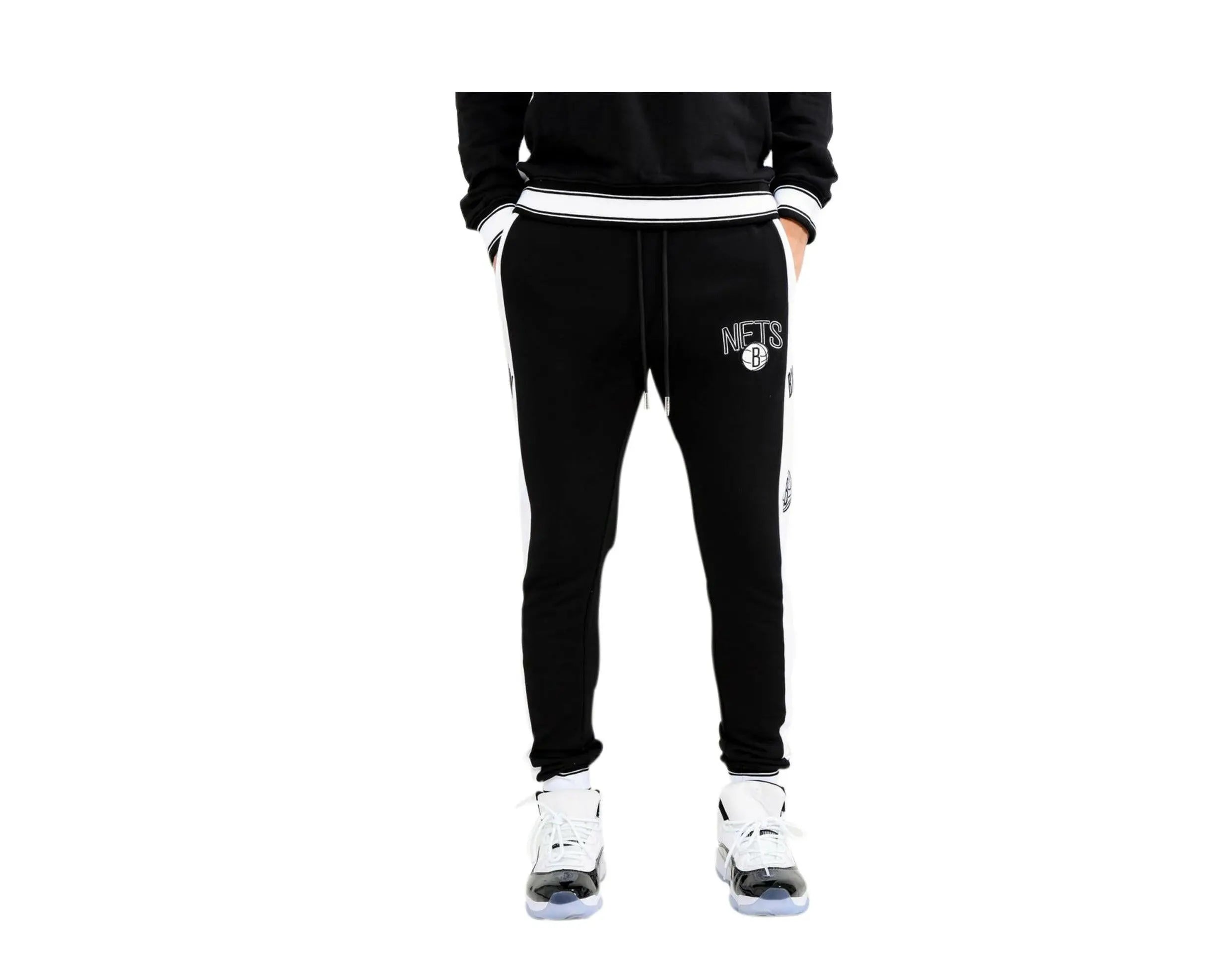 Pro Standard Scrimmage Brooklyn Nets Men's Jogger Pants.