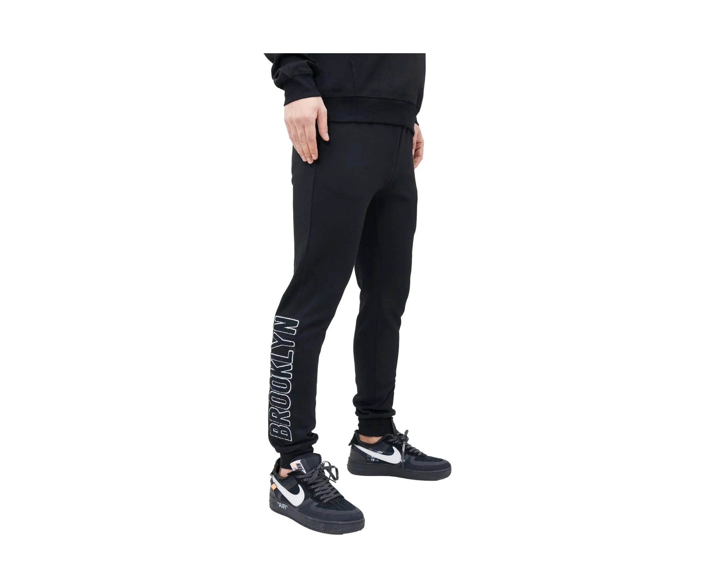 Pro Standard NBA Brooklyn Nets Logo Blended Joggers Men's Pants.