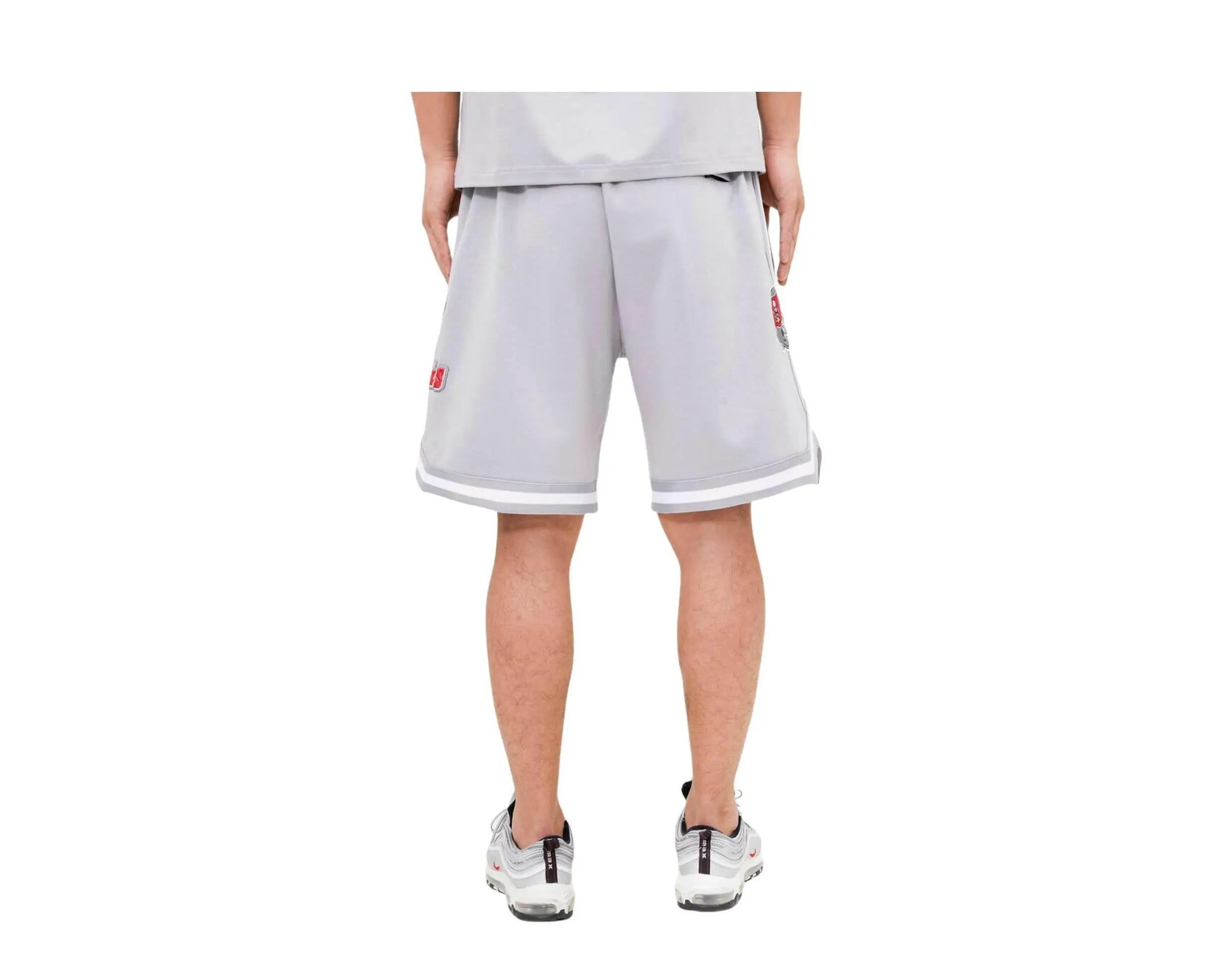 Pro Standard NFL Tampa Bay Buccaneers Pro Team Men's Shorts.