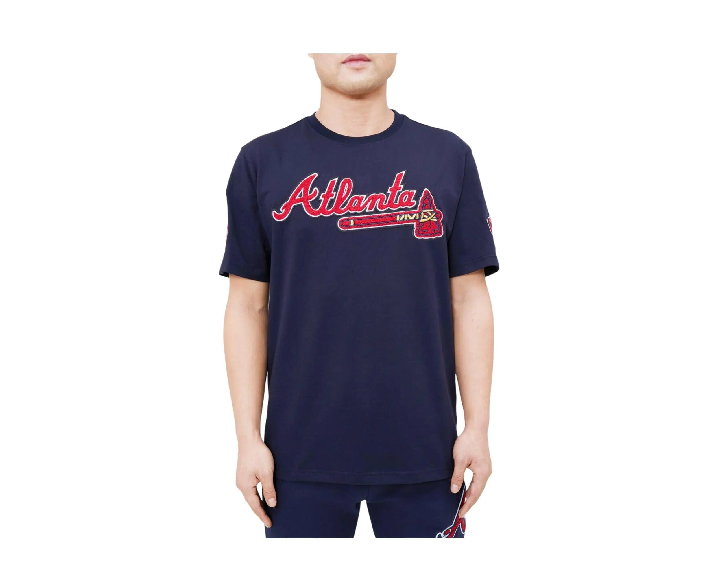 Pro Standard MLB Atlanta Braves Pro Team Men's Shirt.
