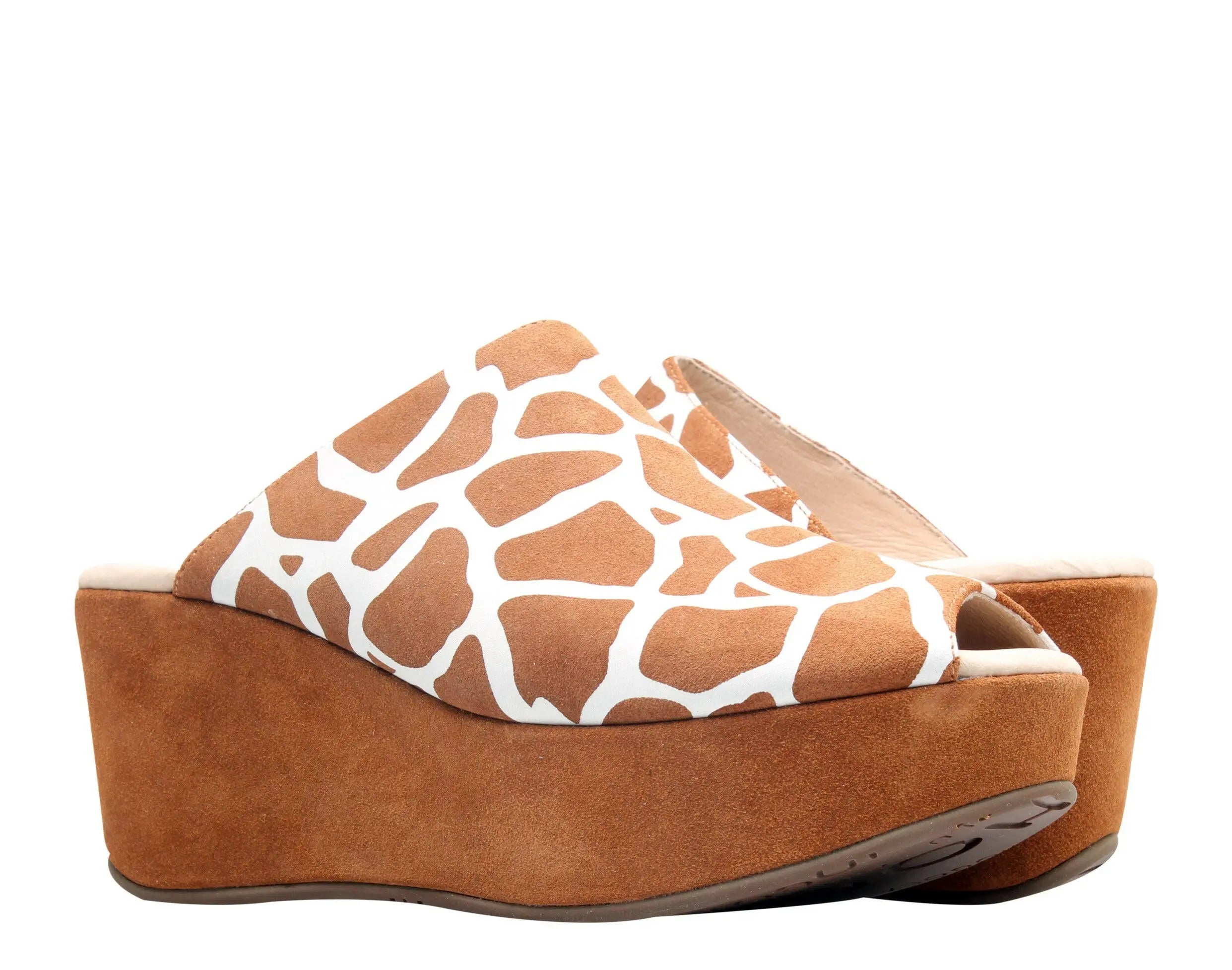 Chocolat Blu Yiona Peep Toe Wedge Women's Sandal.