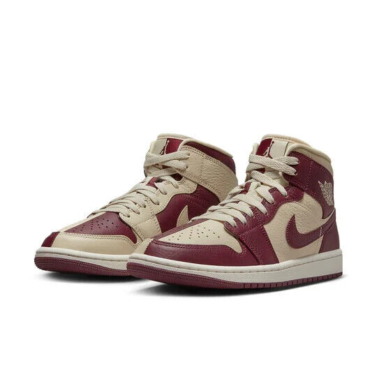 Air Jordan 1 Mid SE Sneaker Women's Beach Cherrywood Basketball Shoes