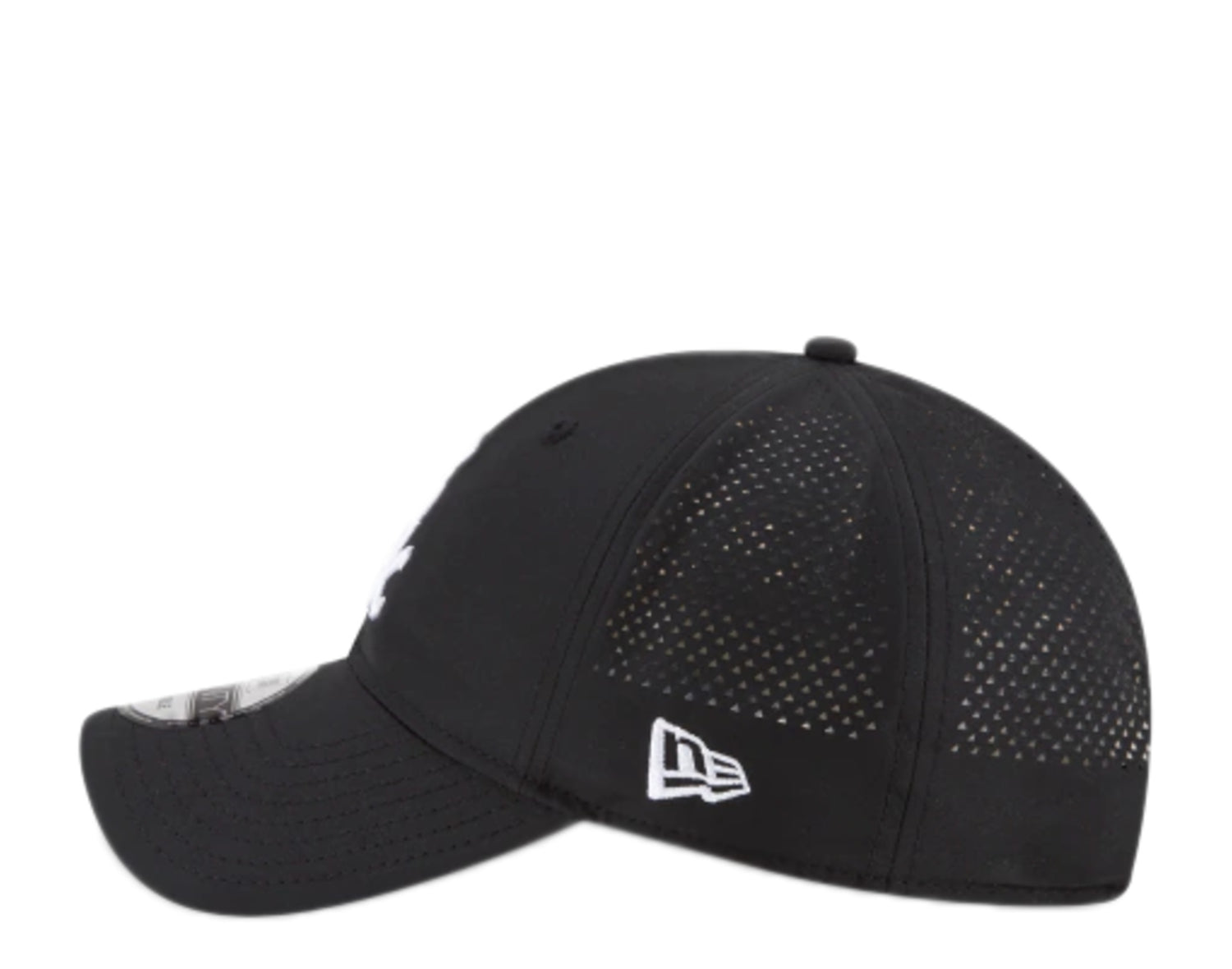 New Era 9Twenty Chicago White Sox Perforated Pivot Adjustable Hat