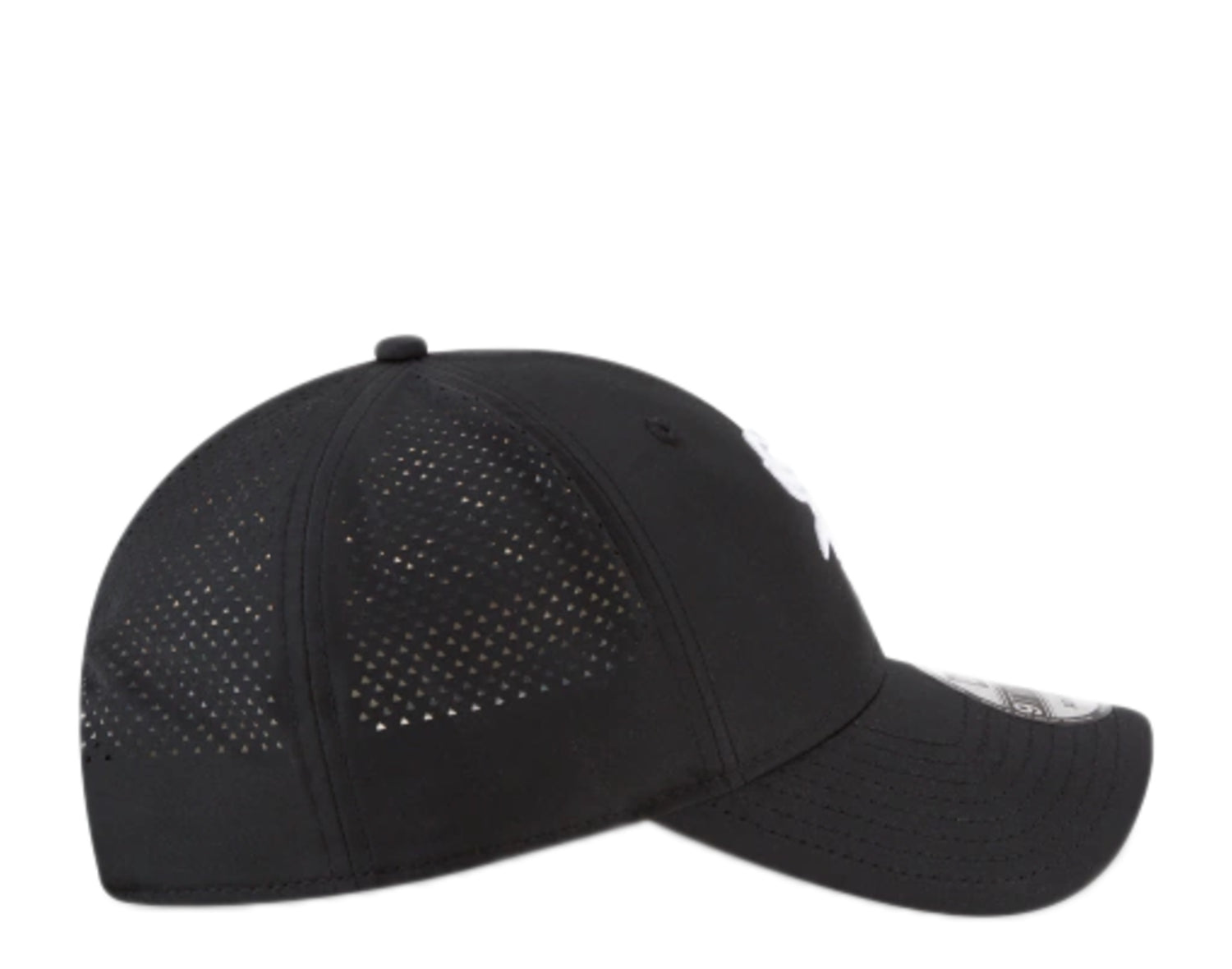 New Era 9Twenty Chicago White Sox Perforated Pivot Adjustable Hat