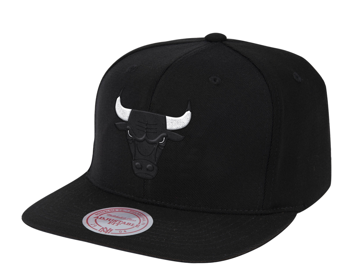 Mitchell & Ness Blackout Pop Chicago Bulls Snapback Hat