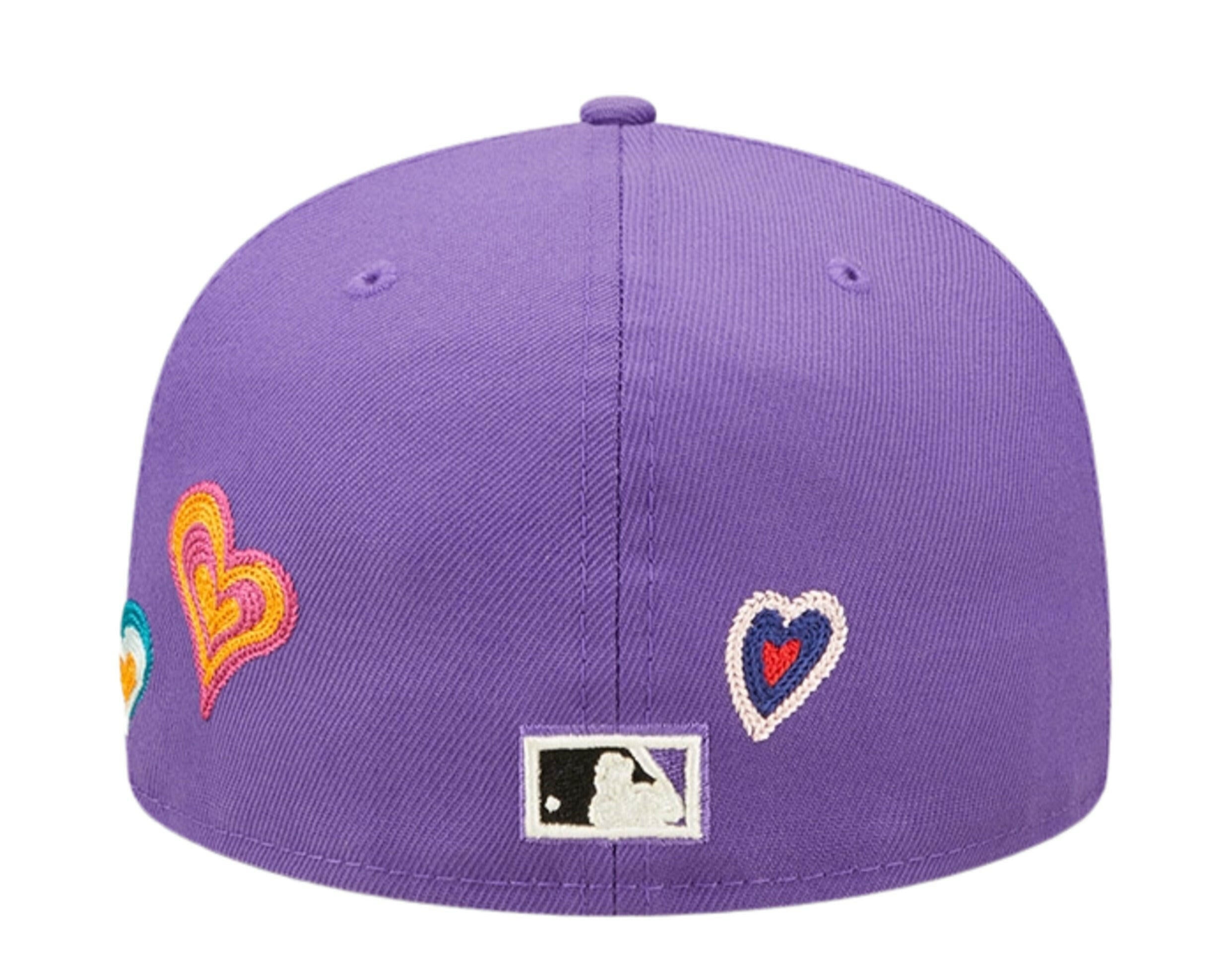 New Era 59Fifty MLB Arizona Diamondbacks Chain Stitch Heart Fitted Hat W/ Pink Undervisor.