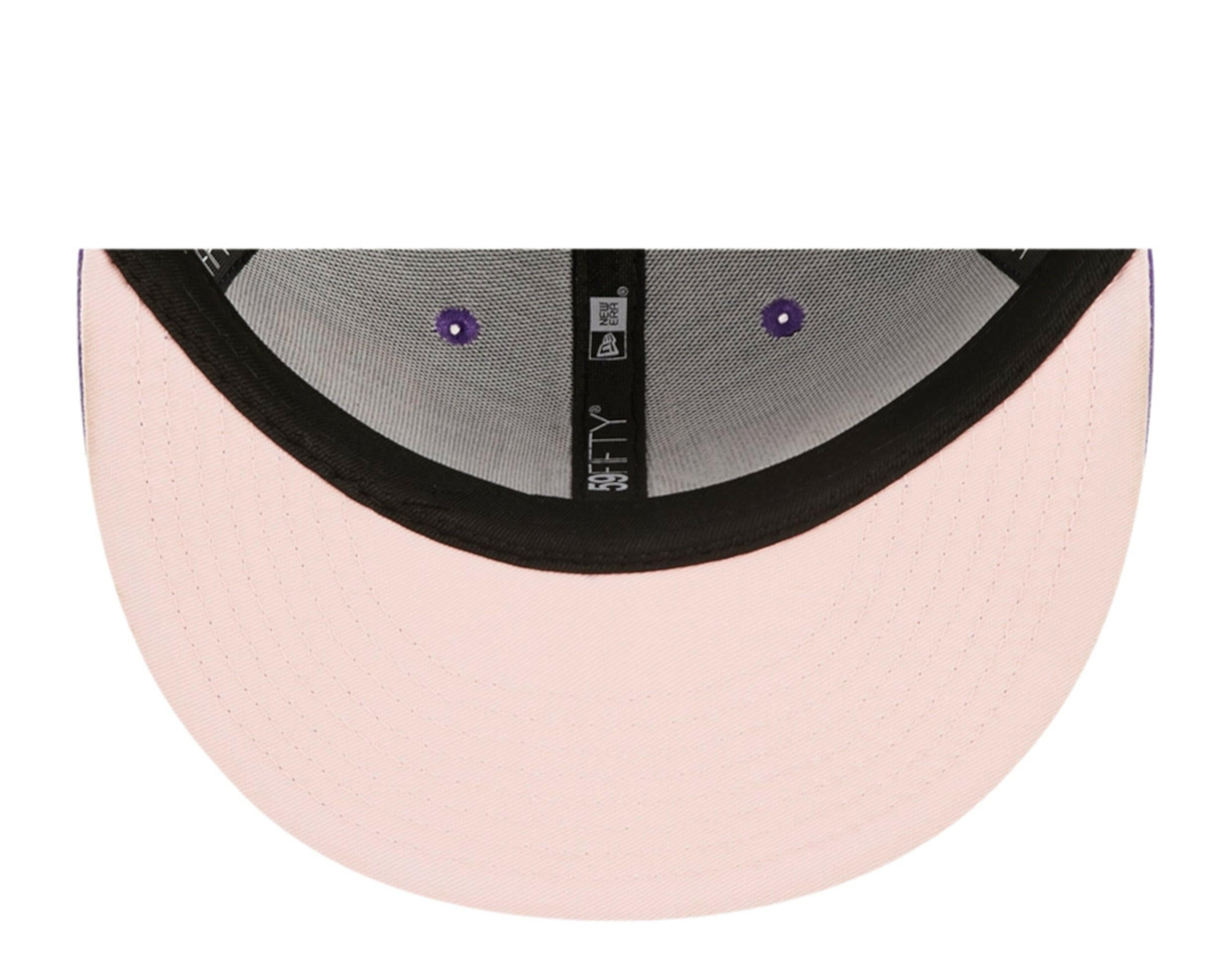 New Era 59Fifty MLB Arizona Diamondbacks Chain Stitch Heart Fitted Hat W/ Pink Undervisor.