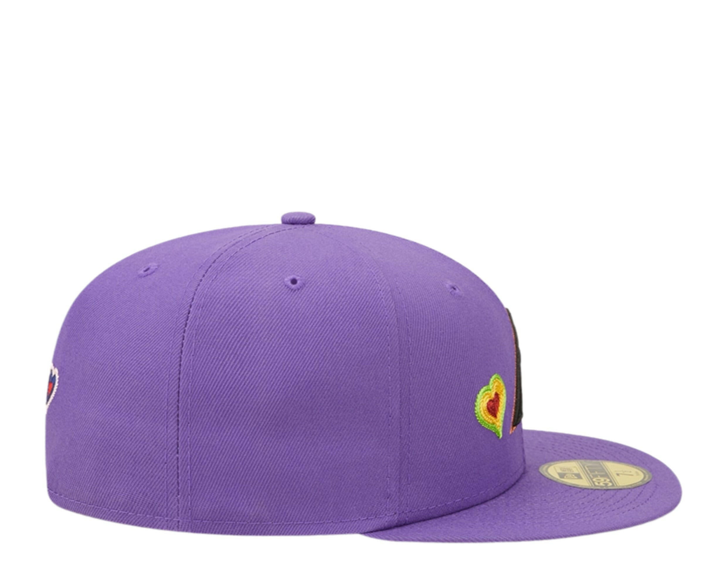New Era 59Fifty MLB Arizona Diamondbacks Chain Stitch Heart Fitted Hat W/ Pink Undervisor.