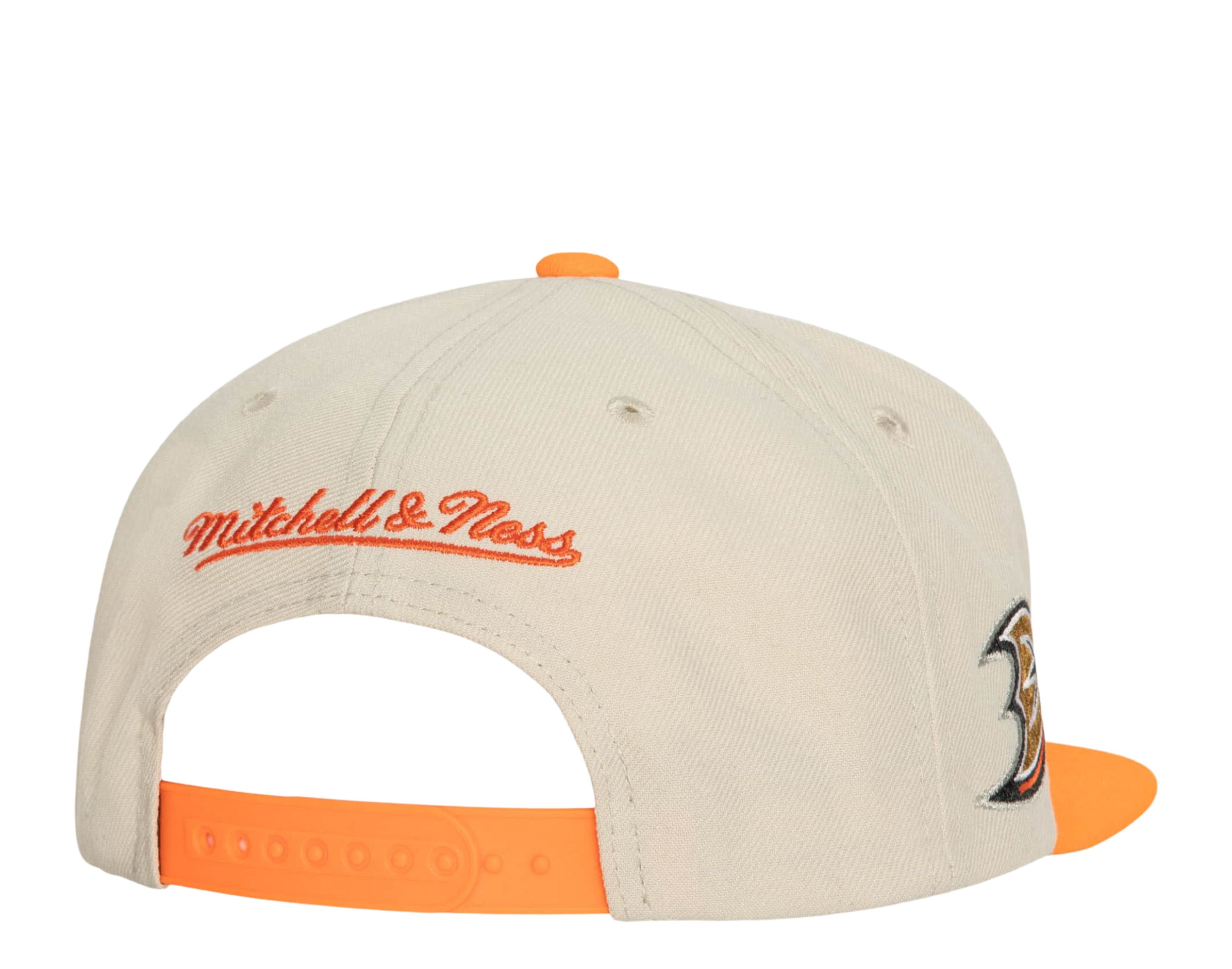 Milwaukee Bucks Mitchell & Ness First Of Many Snapback Hat - Cream