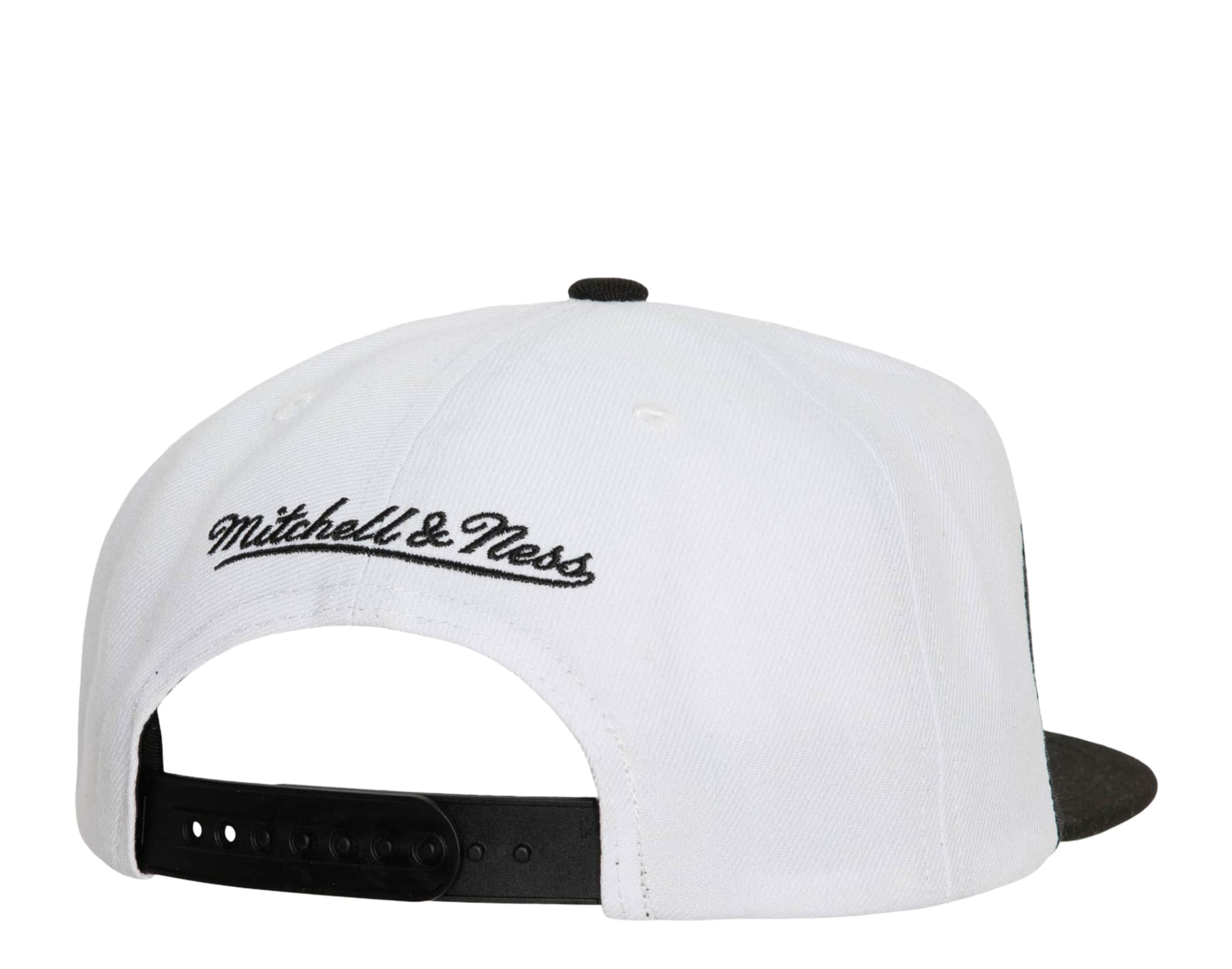 Mitchell & Ness Dallas Stars All in Pro White Snapback Hat