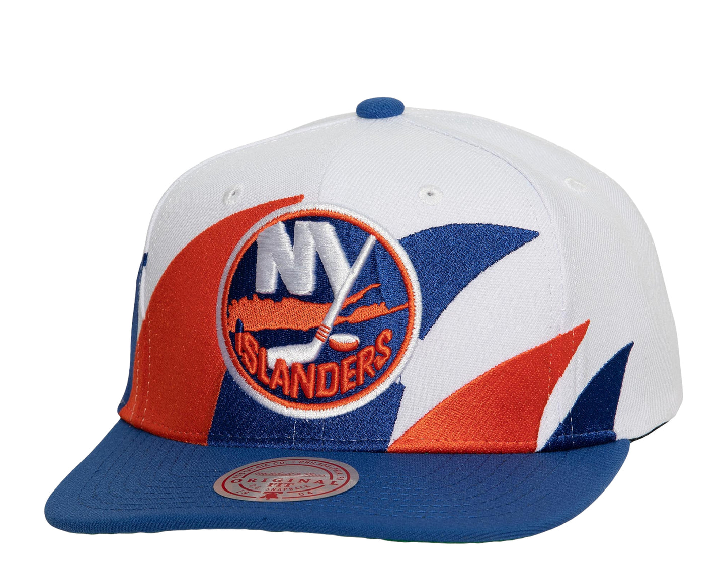 Mitchell & Ness NHL New York Islanders Vintage Sharktooth Snapback Hat