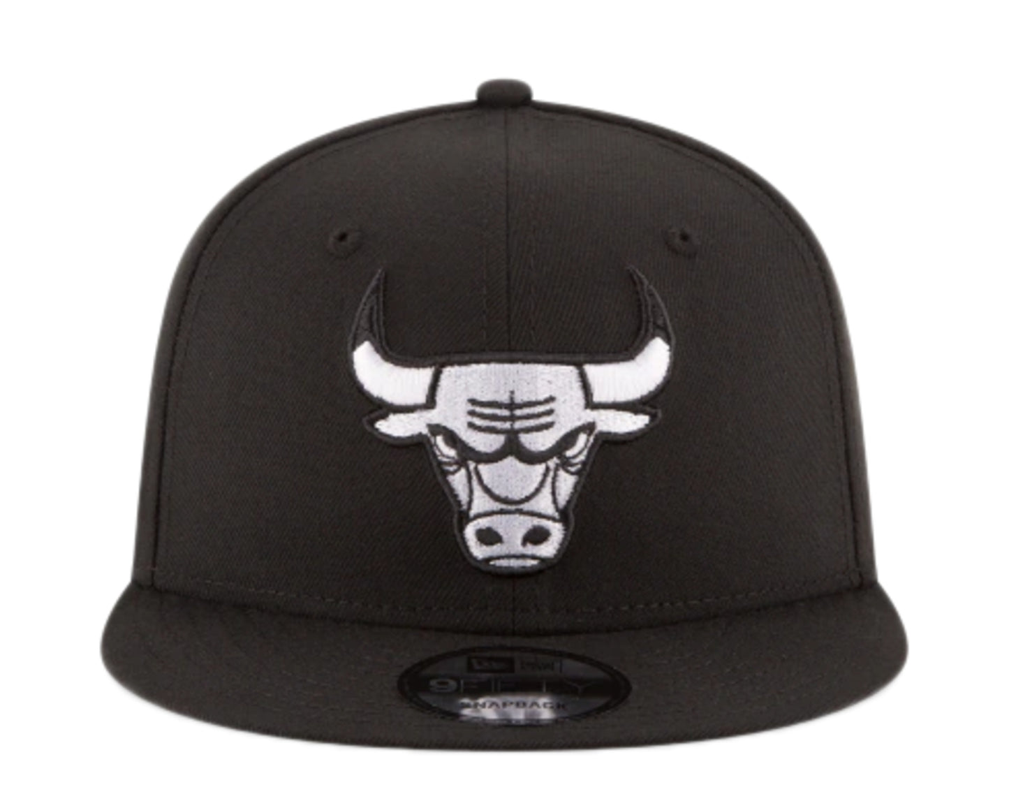 New Era 9Fifty NBA Chicago Bulls Black And White Snapback Hat