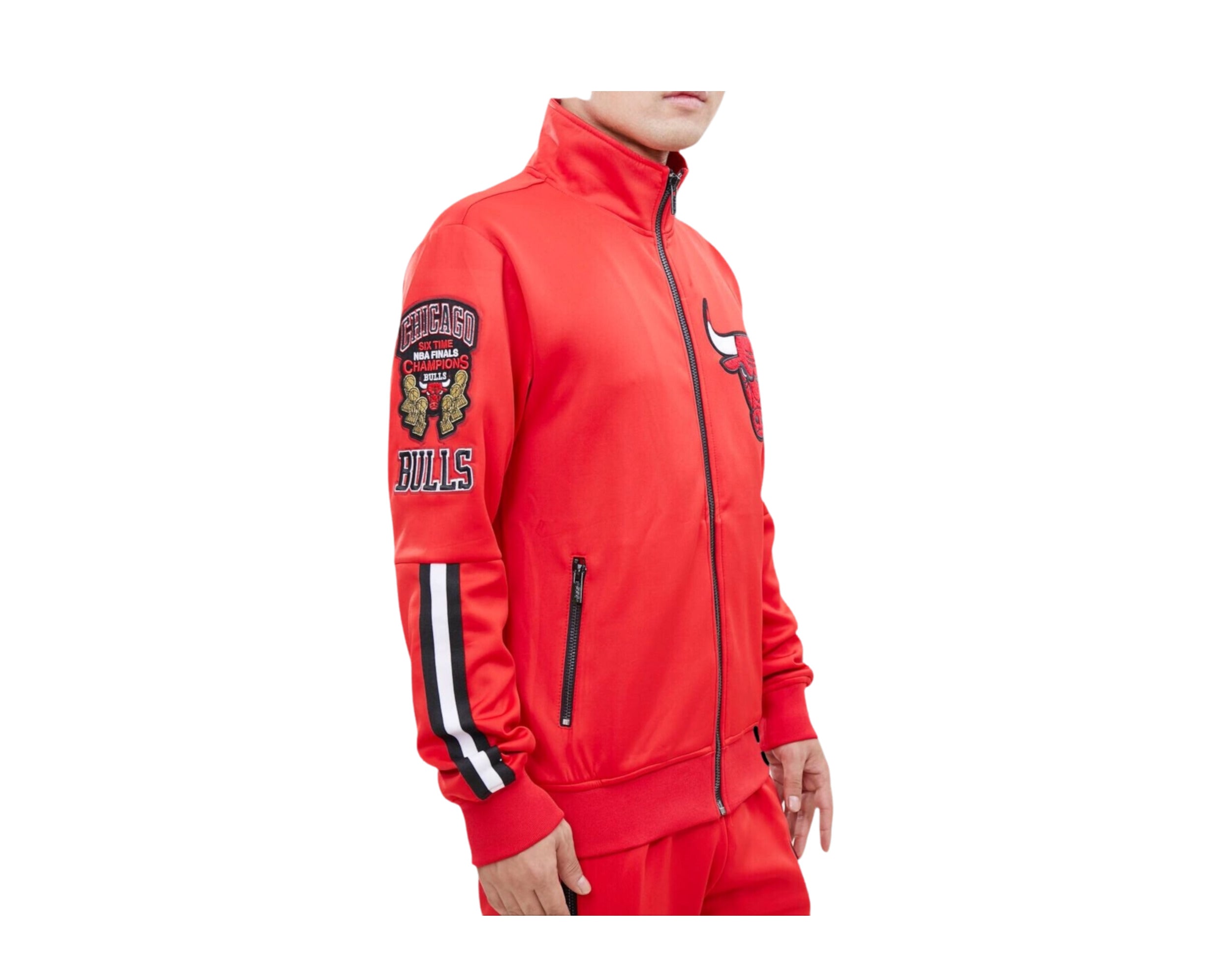 PRO STANDARD CHICAGO BULLS SIX TIME CHAMPIONS JACKET RED At The