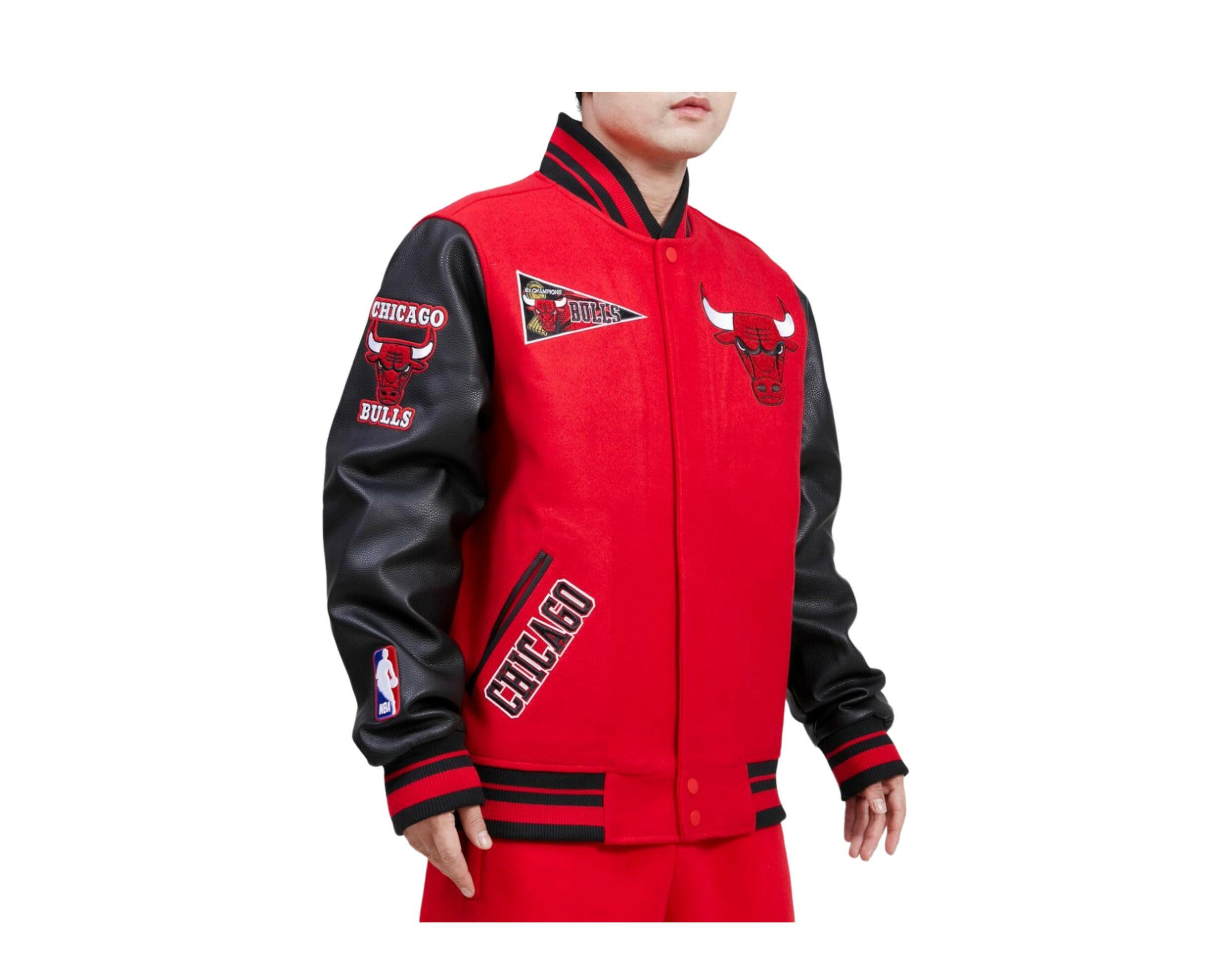 Pro Standard NBA Chicago Bulls Retro Classic Varsity Men's Jacket.