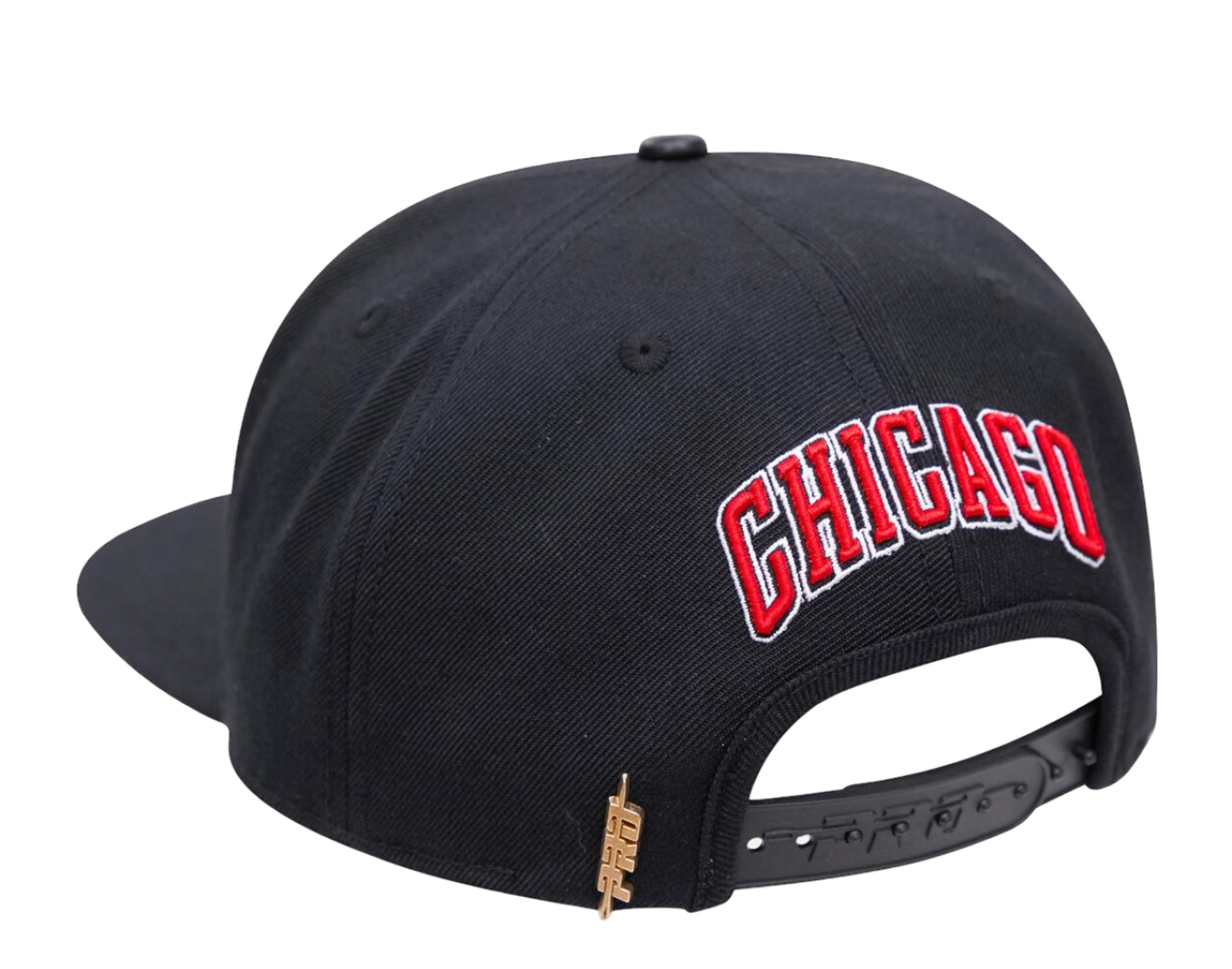 Pro Standard Chicago Bulls 2 Tone Wool Snapback Hat (Black/Yellow)