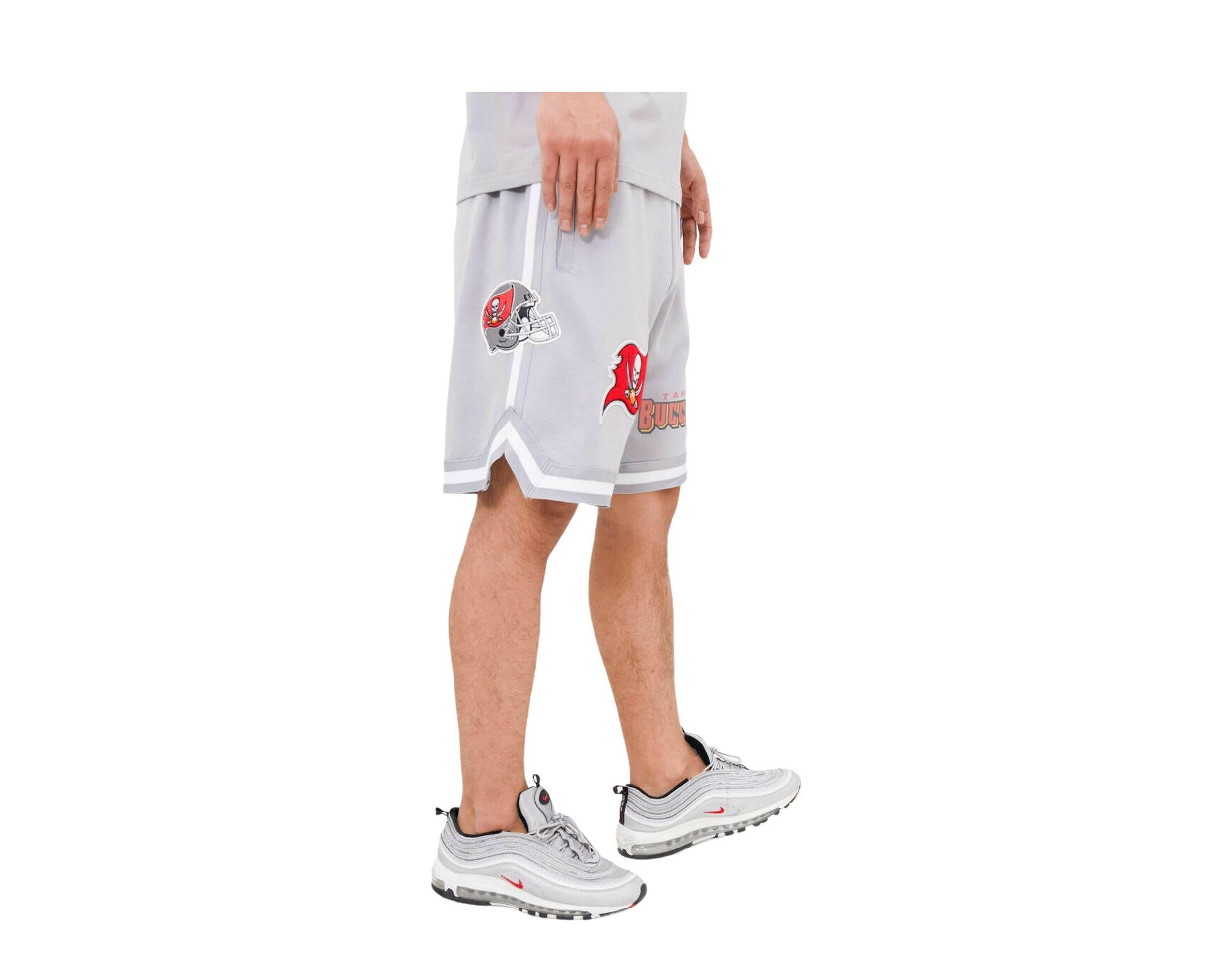 Pro Standard NFL Tampa Bay Buccaneers Pro Team Men's Shorts.