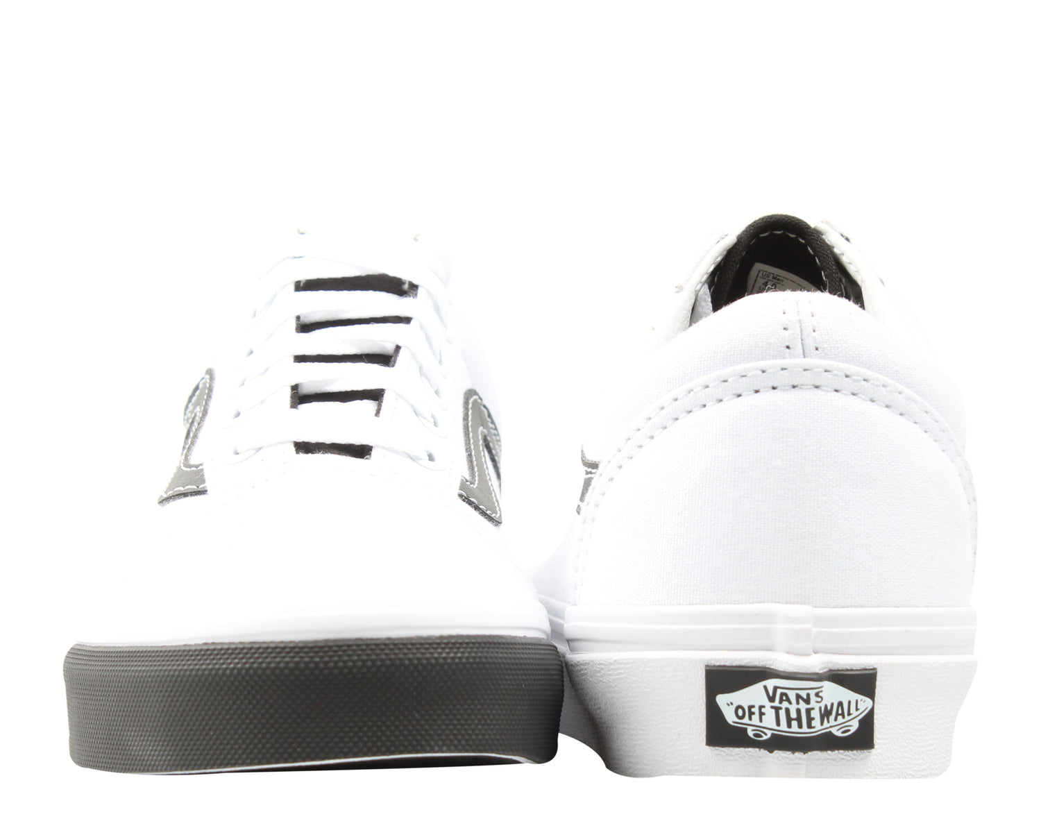 Vans Old Skool Classic Low Top Sneakers